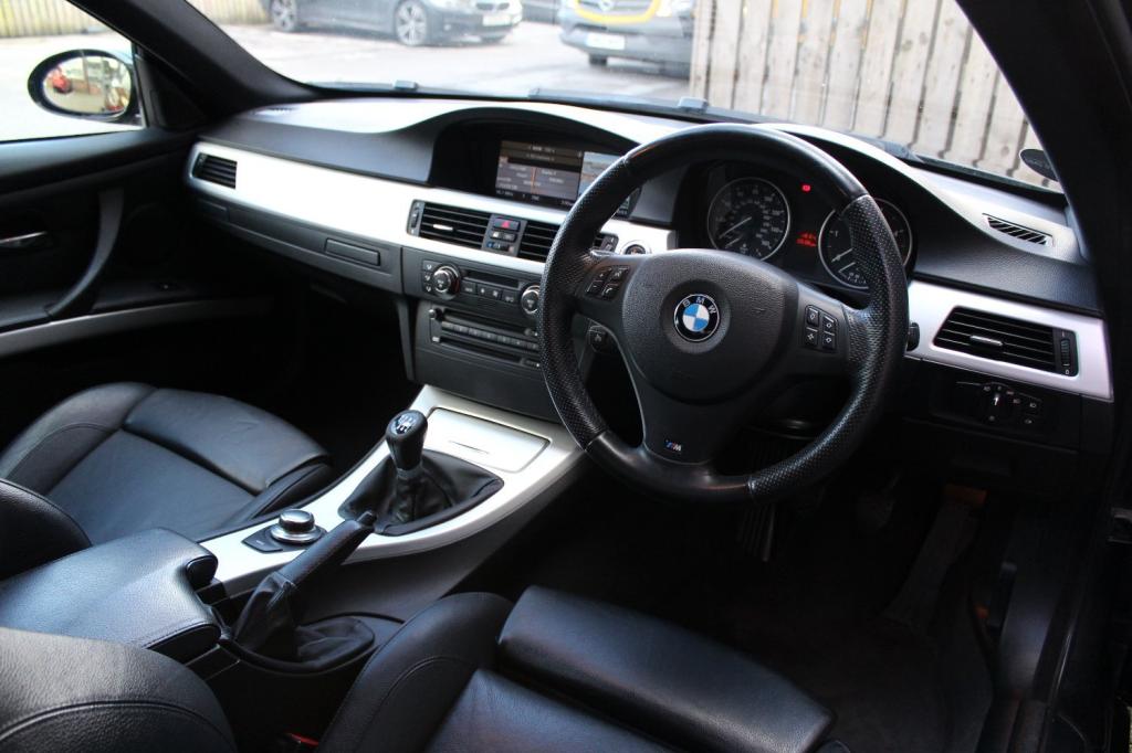 BMW 3 SERIES