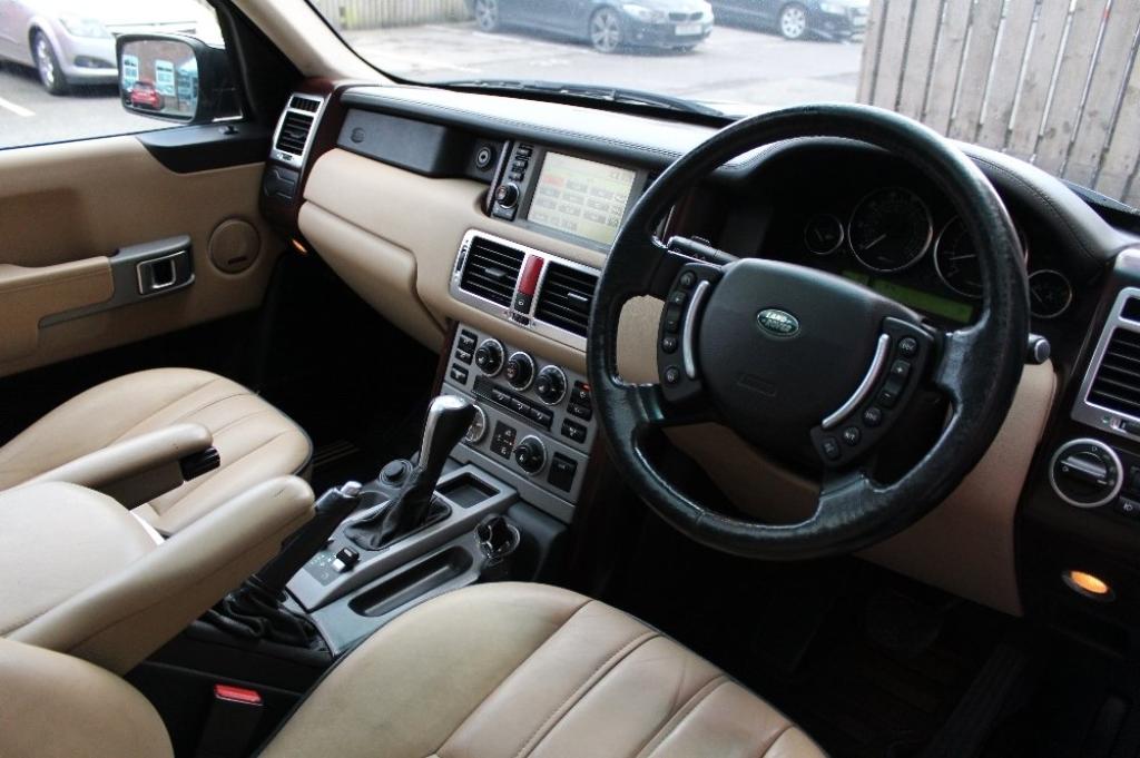 LAND ROVER RANGE ROVER