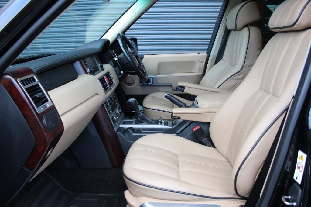 LAND ROVER RANGE ROVER