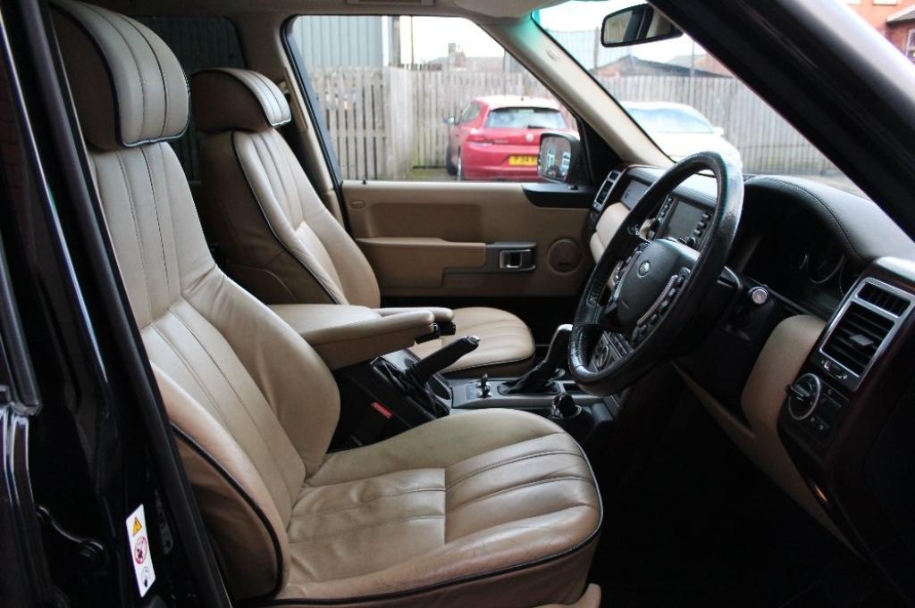 LAND ROVER RANGE ROVER