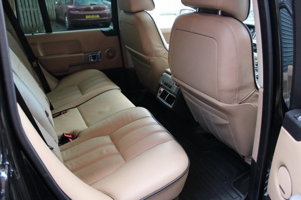 LAND ROVER RANGE ROVER