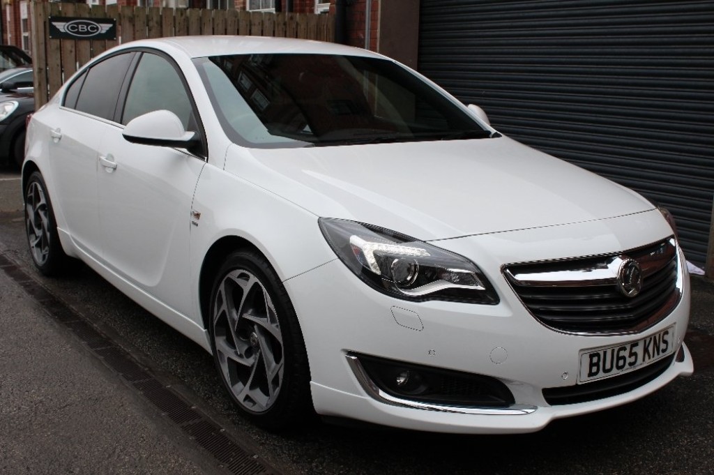 VAUXHALL INSIGNIA