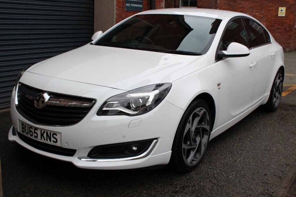 VAUXHALL INSIGNIA