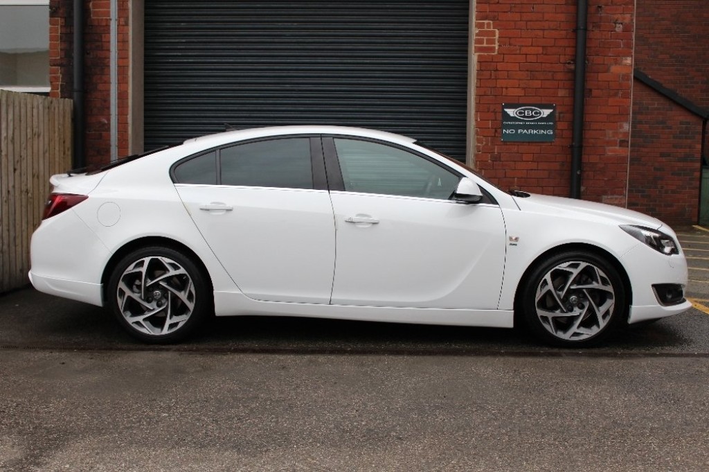 VAUXHALL INSIGNIA