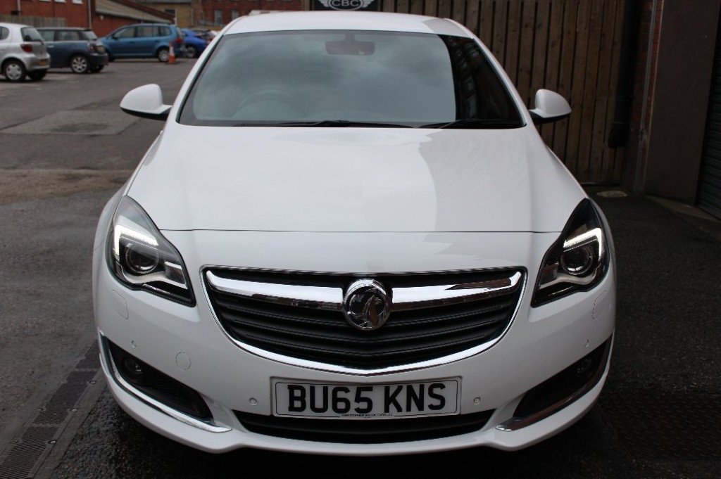 VAUXHALL INSIGNIA