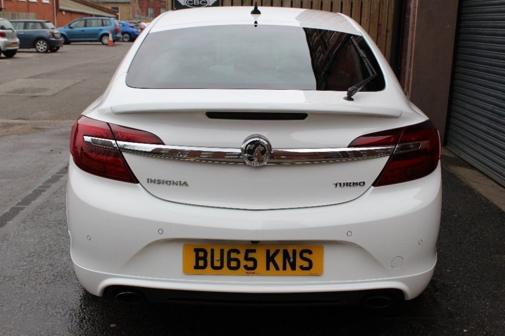 VAUXHALL INSIGNIA