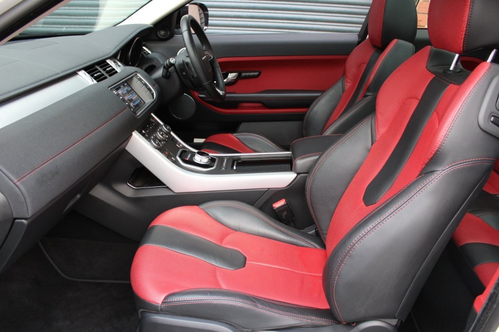 LAND ROVER RANGE ROVER EVOQUE