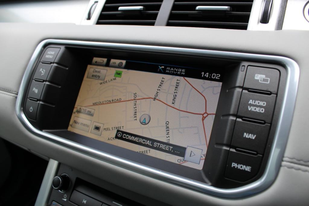 LAND ROVER RANGE ROVER EVOQUE