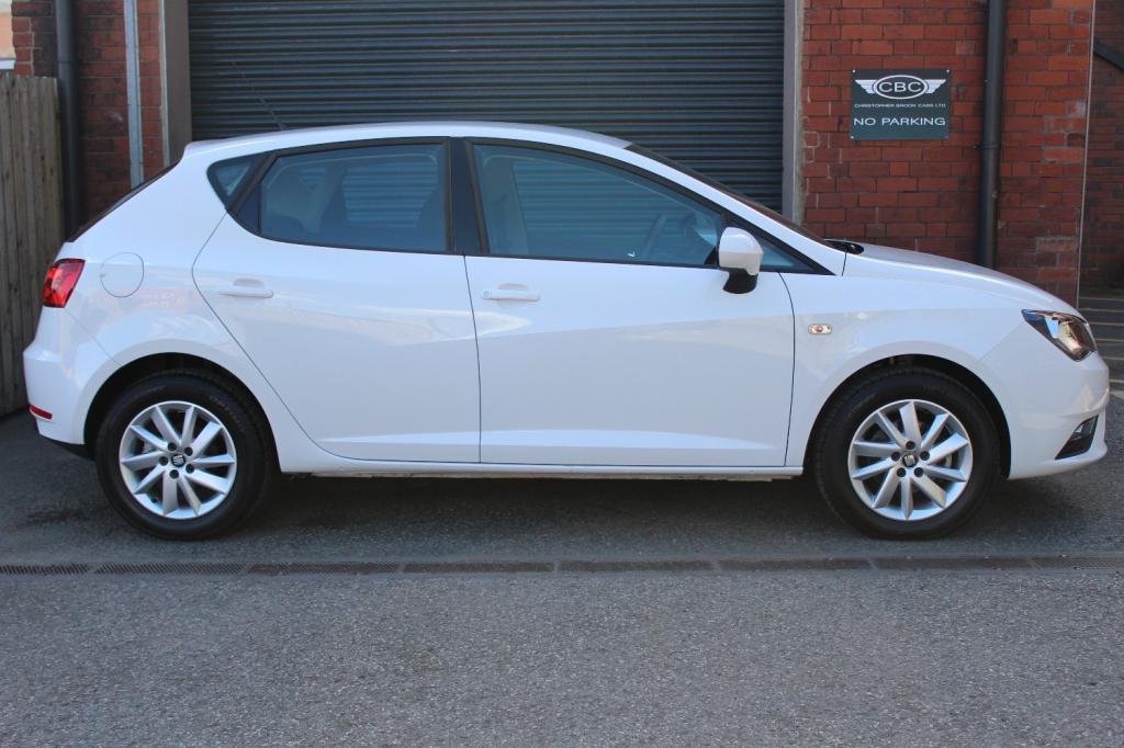 SEAT IBIZA