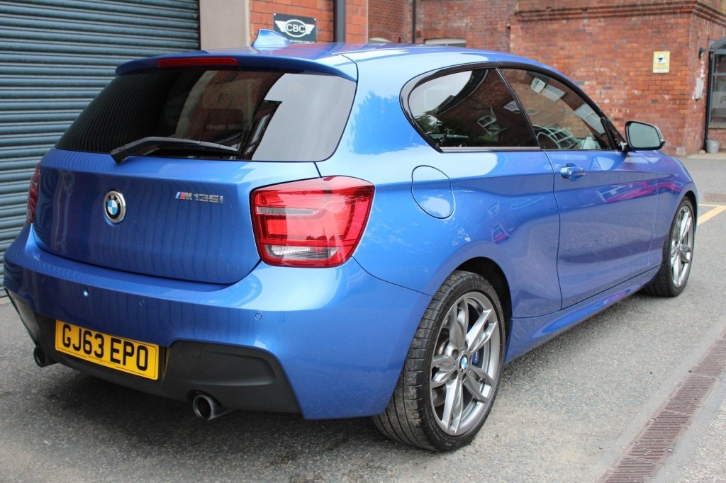 BMW 1 SERIES