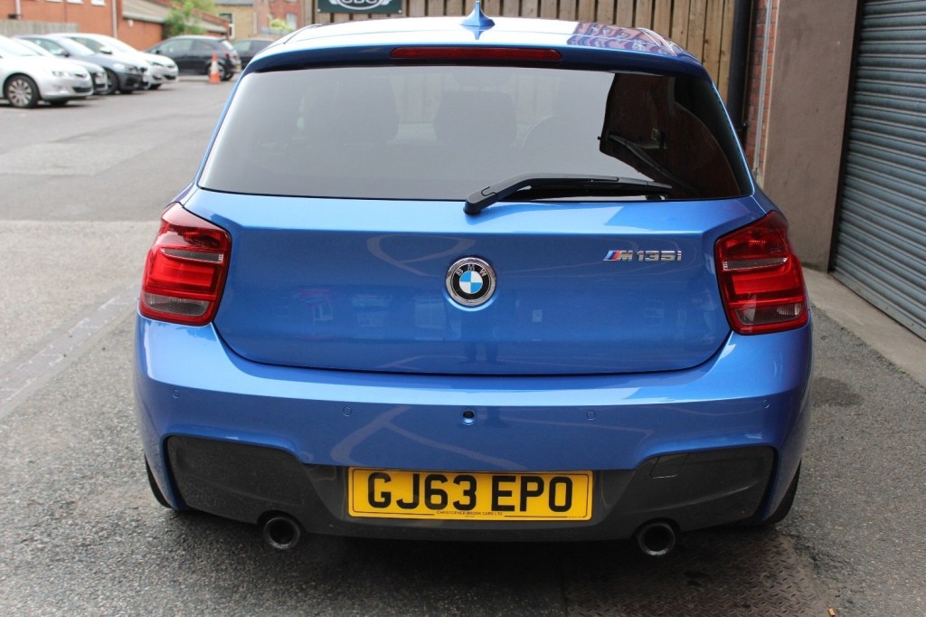 BMW 1 SERIES