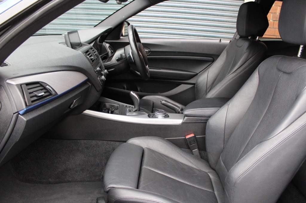 BMW 1 SERIES