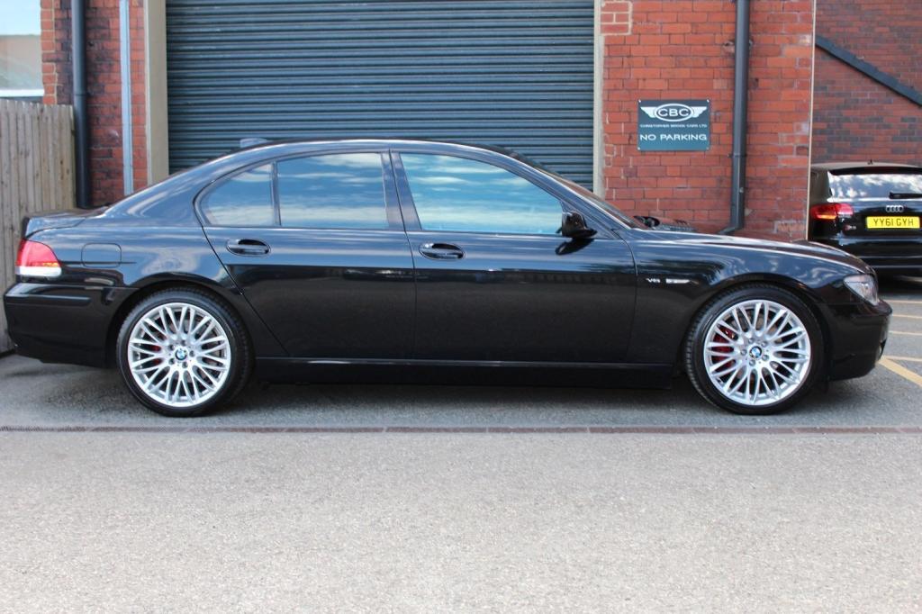 BMW 7 SERIES