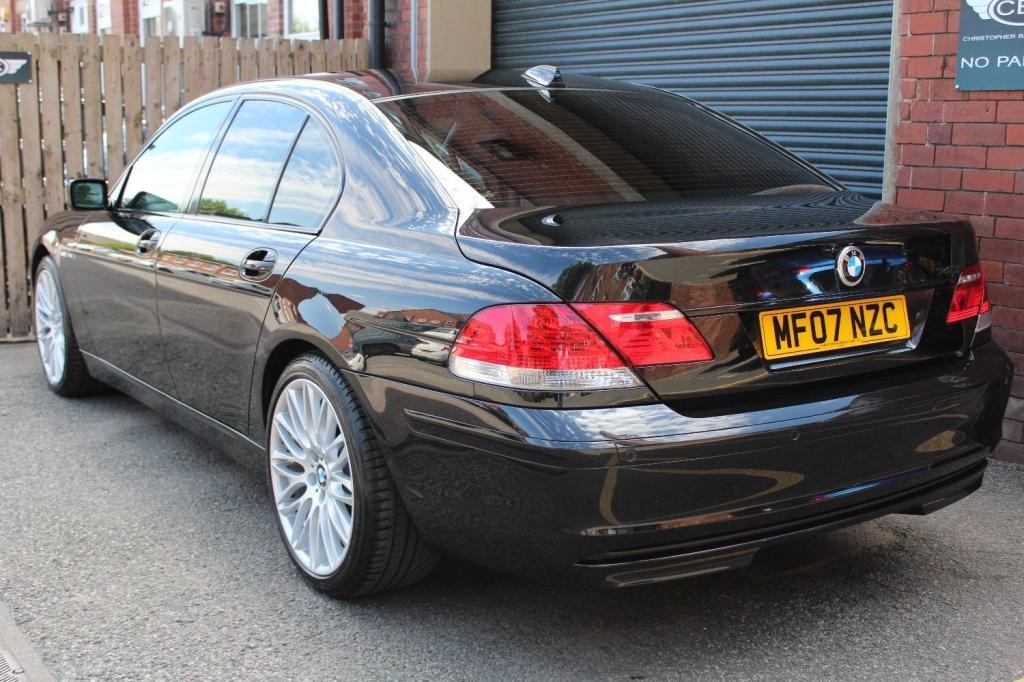 BMW 7 SERIES