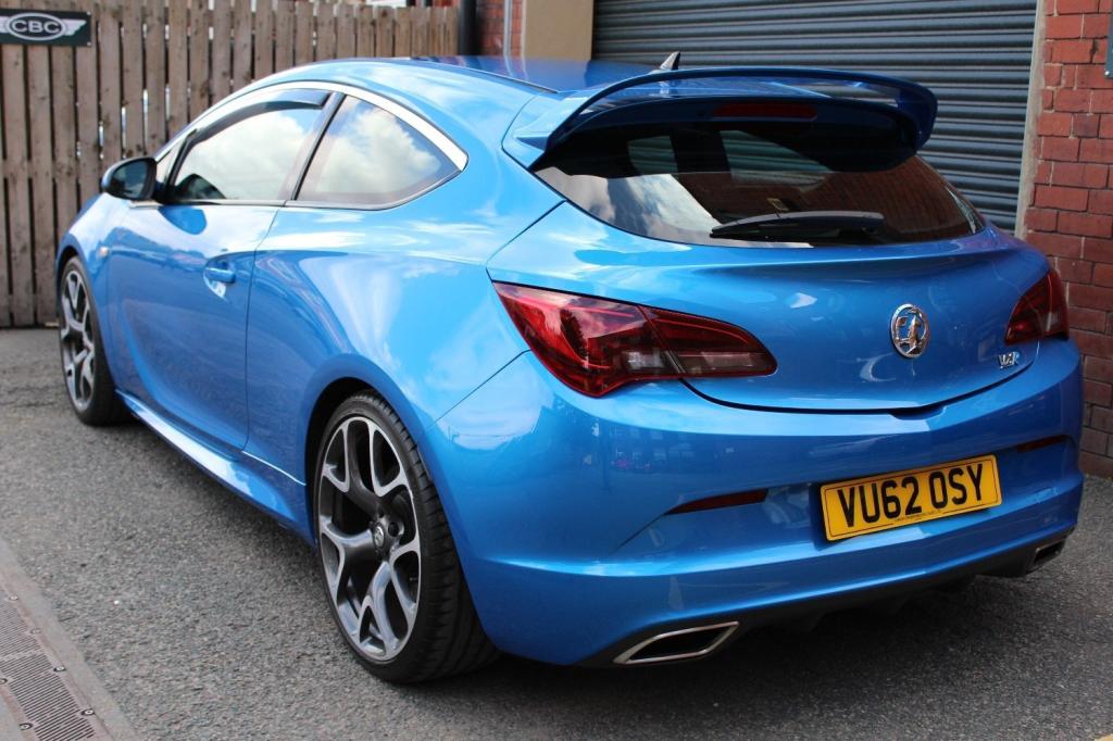 VAUXHALL ASTRA