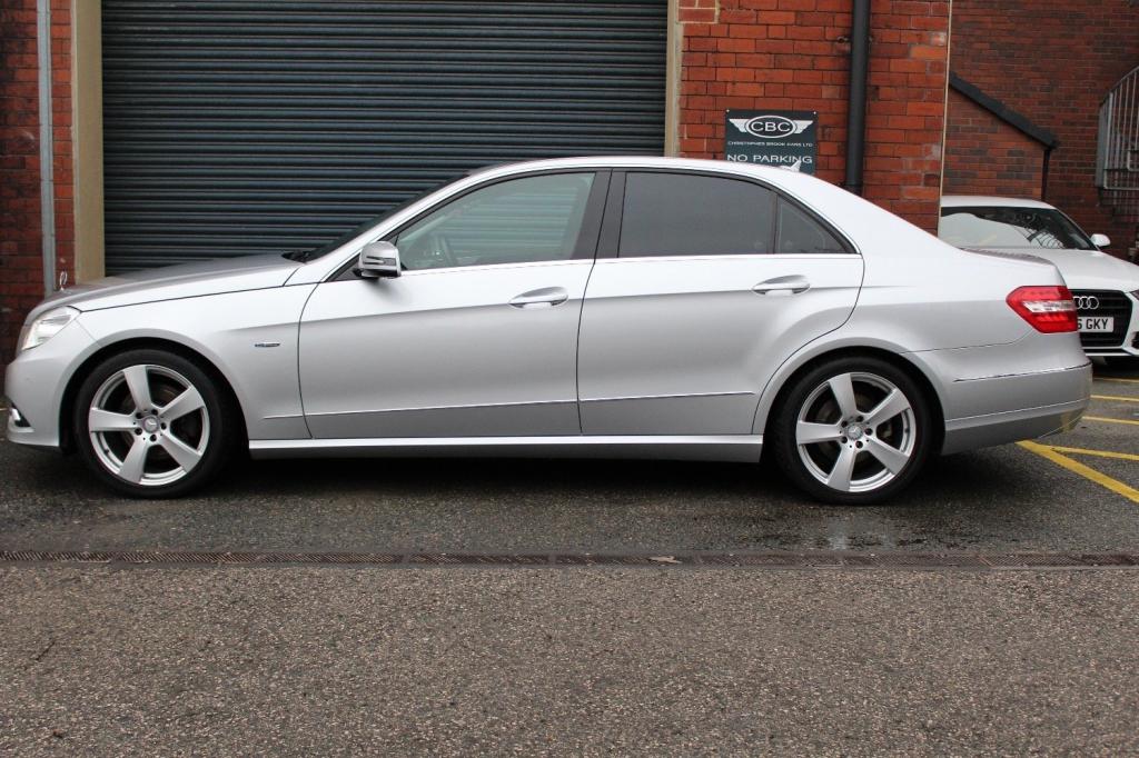 MERCEDES-BENZ E CLASS