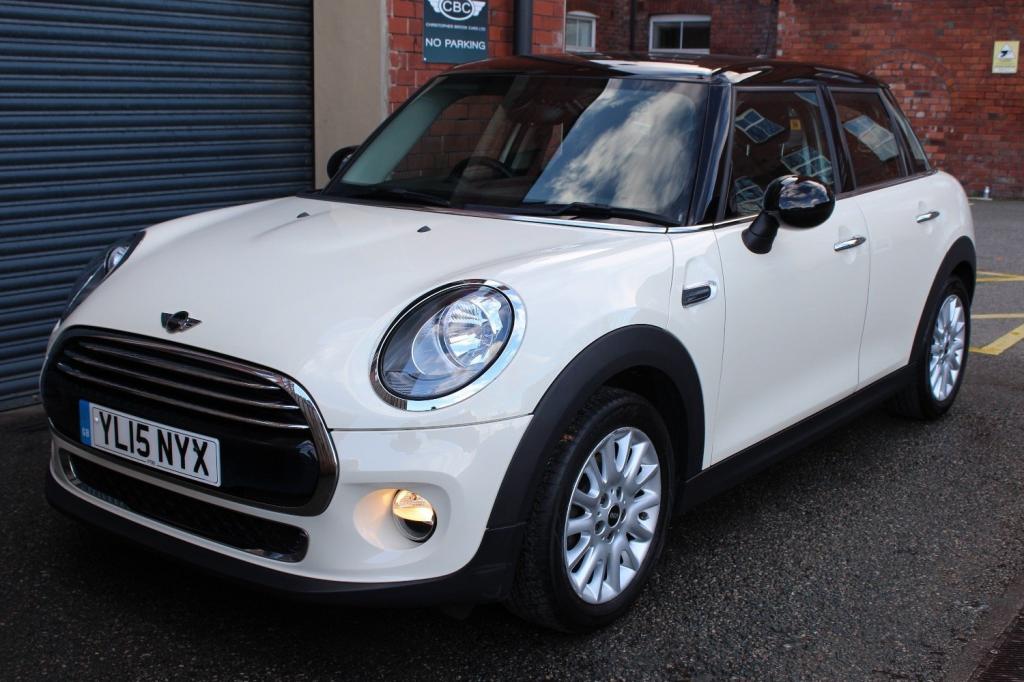 MINI HATCHBACK
