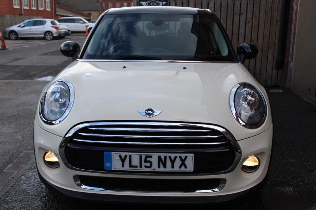 MINI HATCHBACK