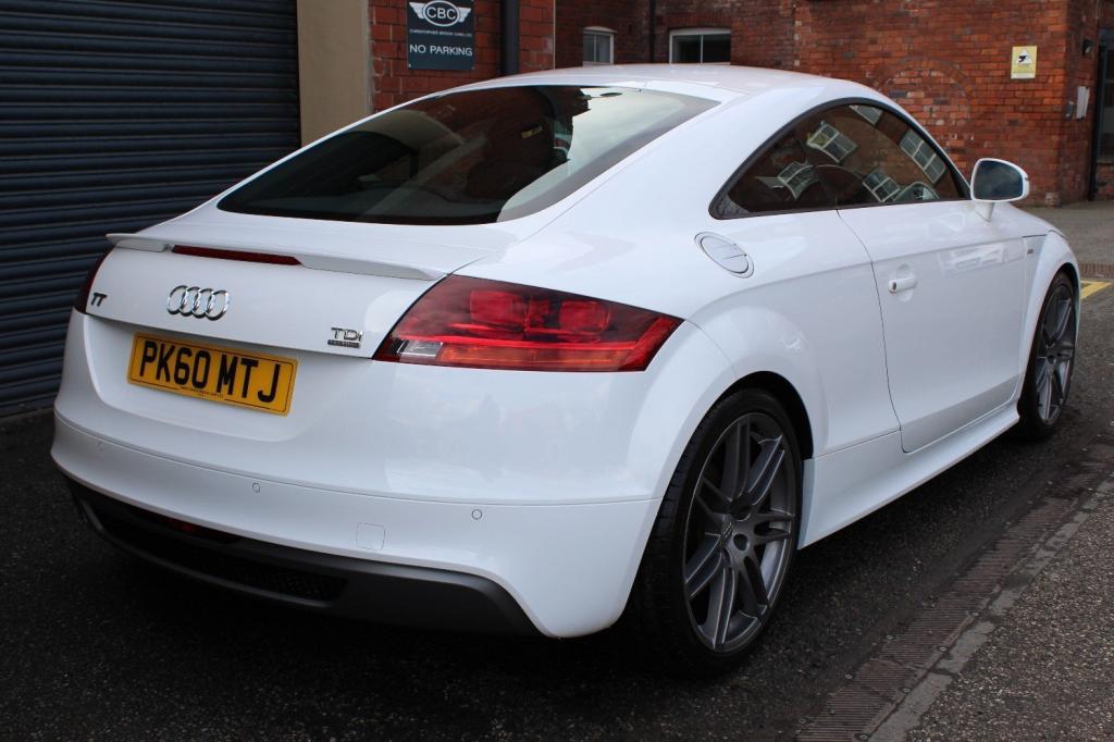 AUDI TT