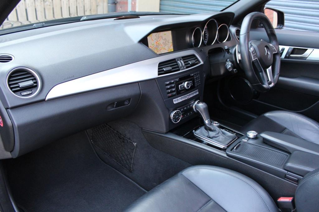 MERCEDES-BENZ C CLASS