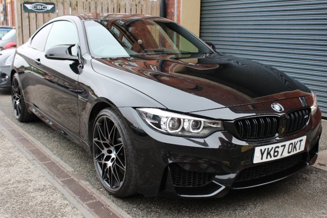 BMW M4 M TwinPower Turbo DCT Auto Start-Stop Competition Pack