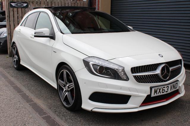 MERCEDES-BENZ A CLASS A250 BlueEFFiCiENCY 7G-DCT Auto Start-Stop Engineered by AMG