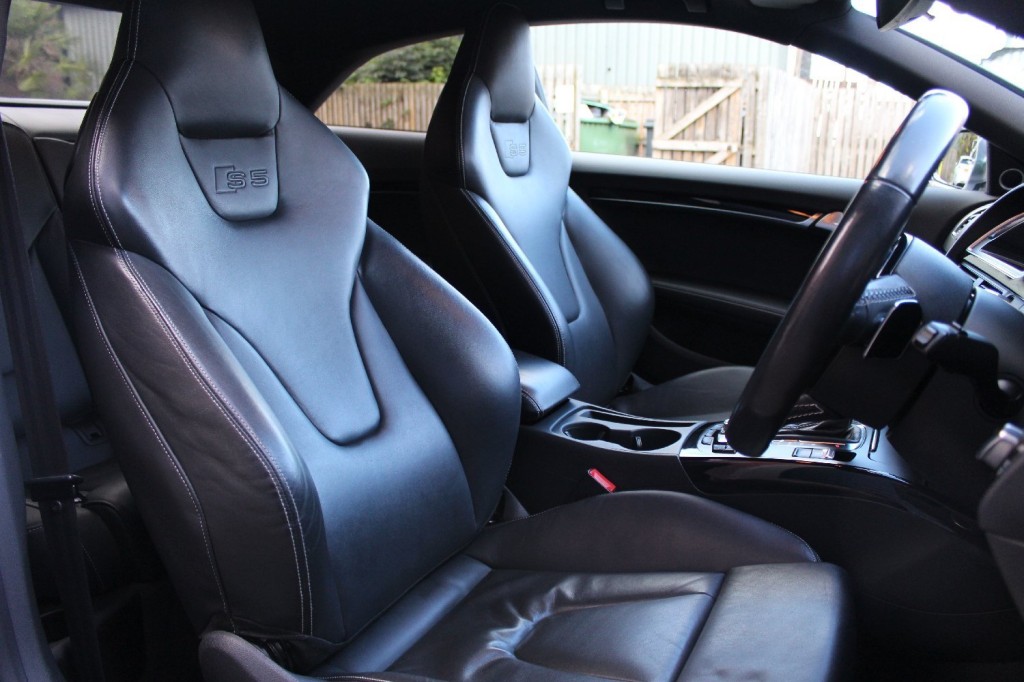 AUDI S5