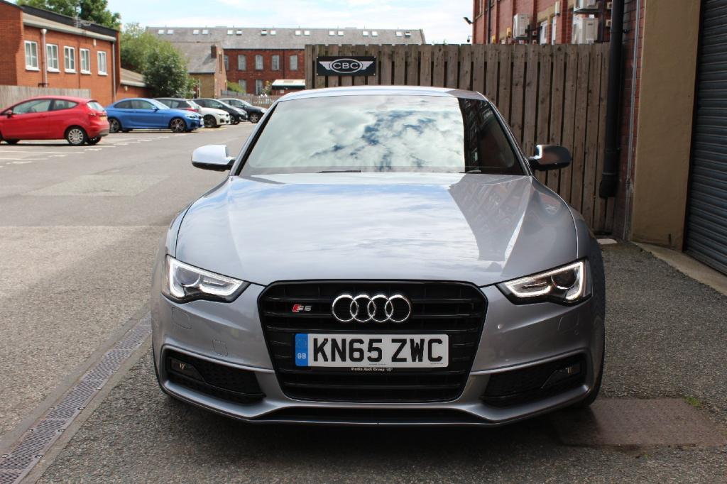 AUDI S5