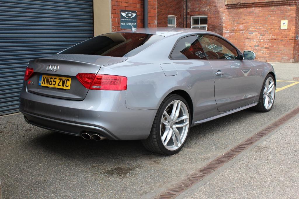 AUDI S5