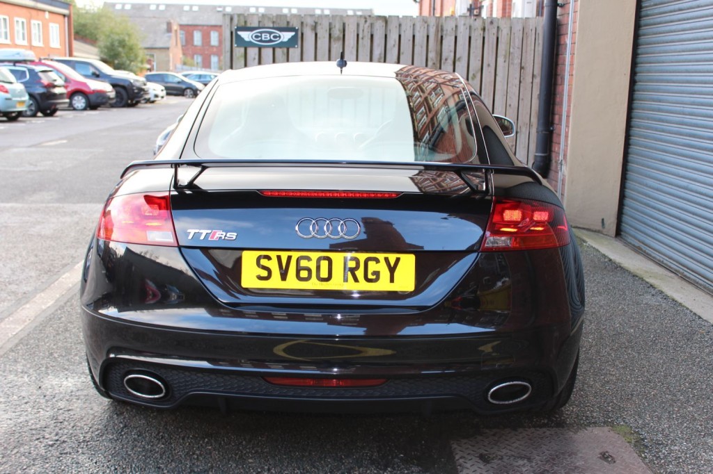 AUDI TT