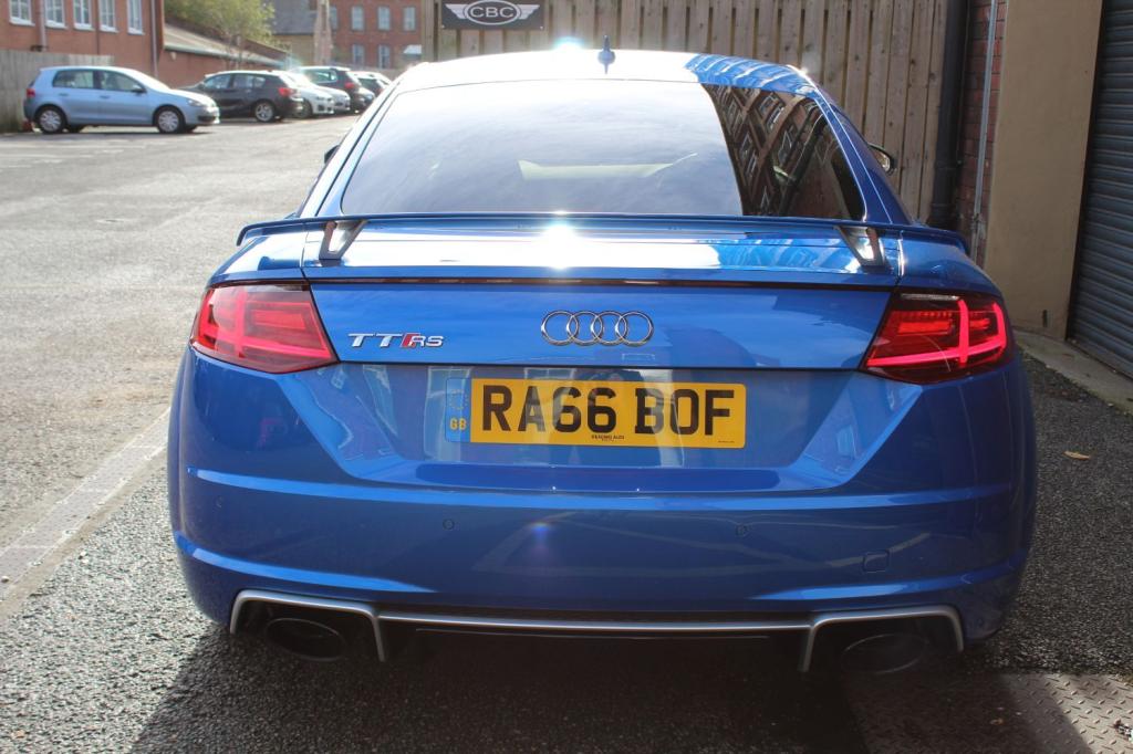 AUDI TT