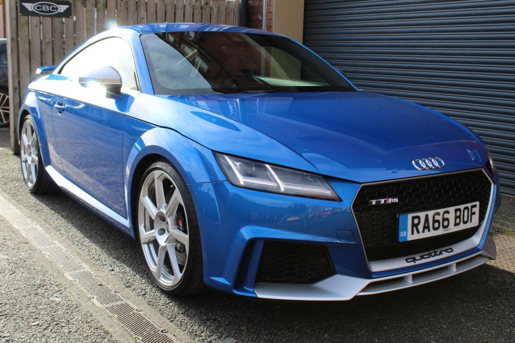 AUDI TT