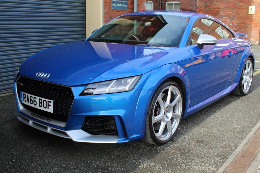 AUDI TT