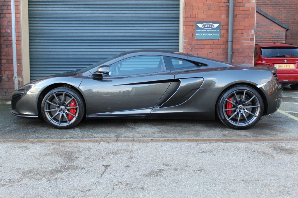 MCLAREN 650S