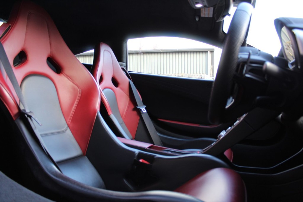 MCLAREN 650S