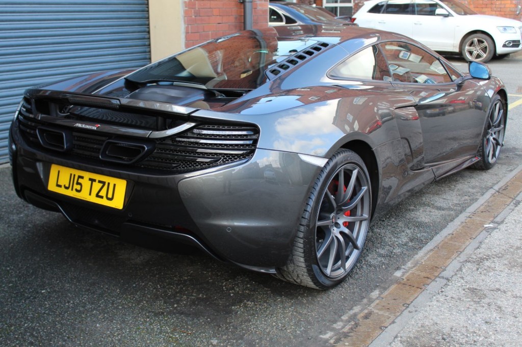 MCLAREN 650S
