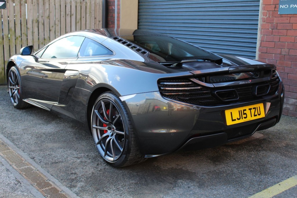 MCLAREN 650S