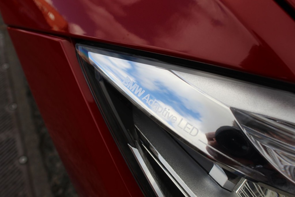 BMW 3 SERIES