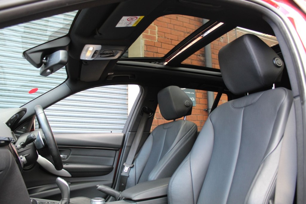 BMW 3 SERIES
