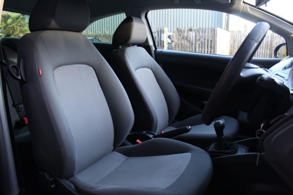 SEAT IBIZA