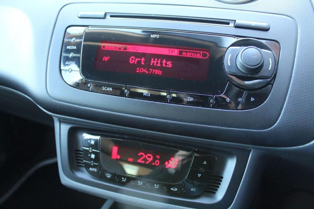 SEAT IBIZA