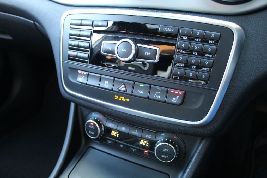 MERCEDES-BENZ GLA CLASS