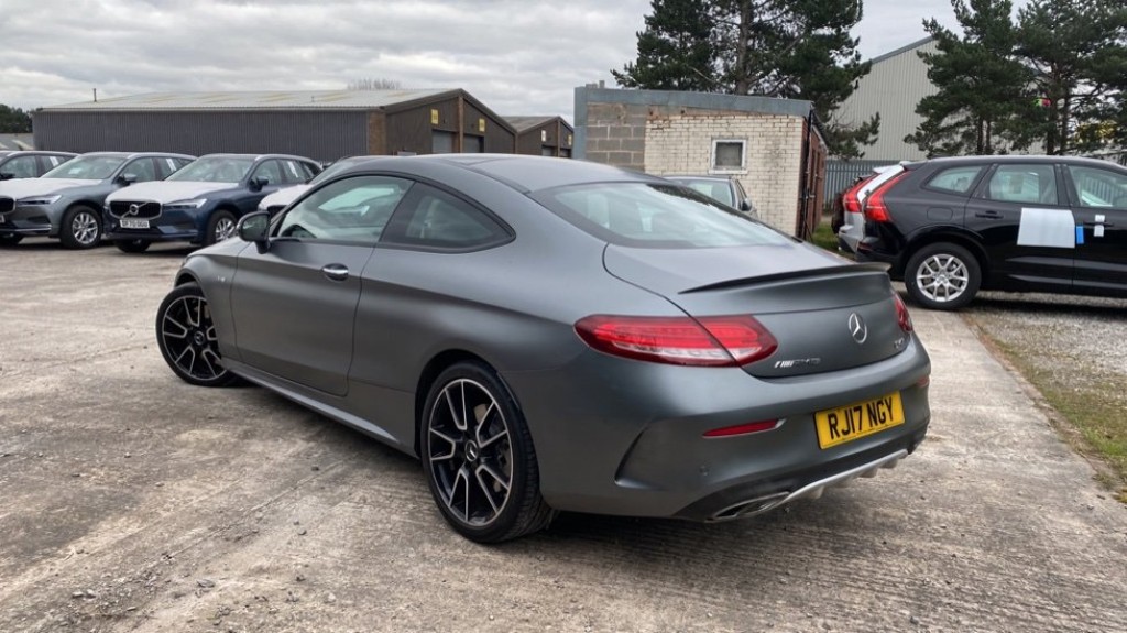 MERCEDES-BENZ C CLASS