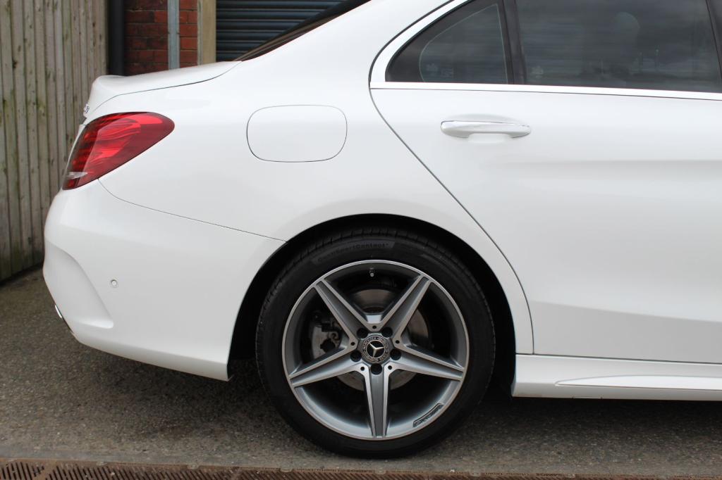 MERCEDES-BENZ C CLASS