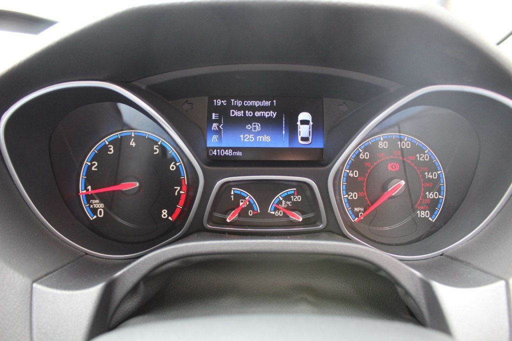 FORD FOCUS