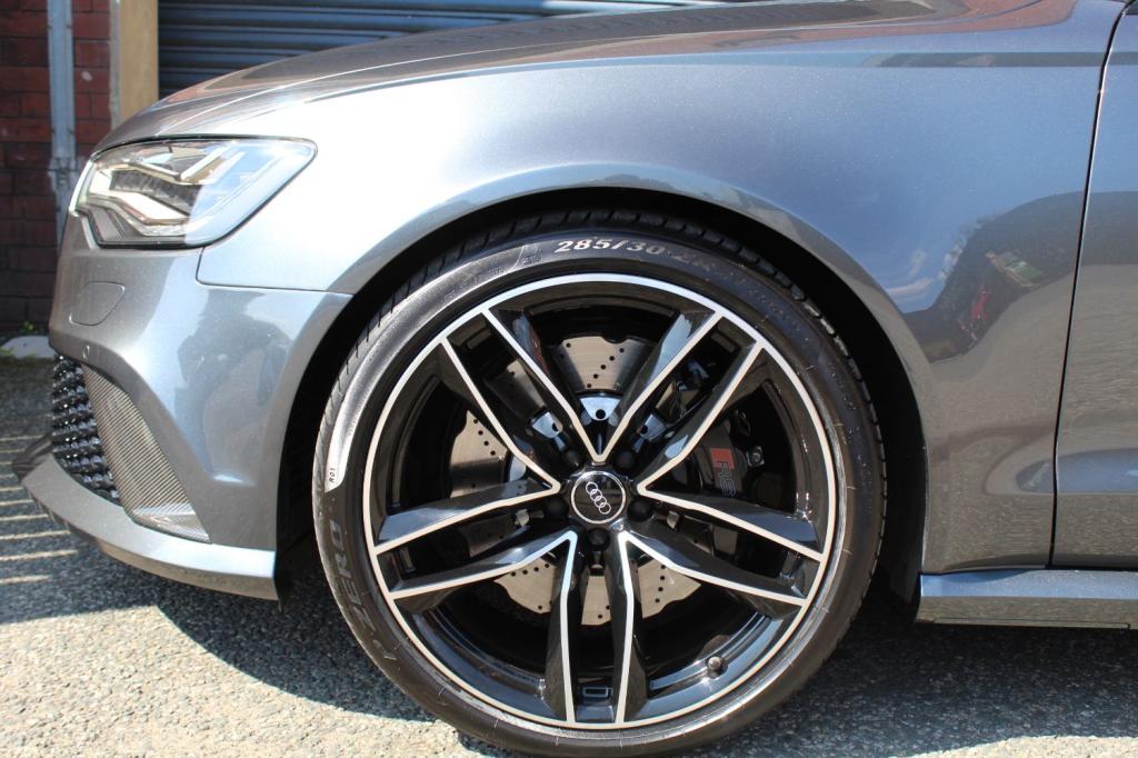 AUDI RS6