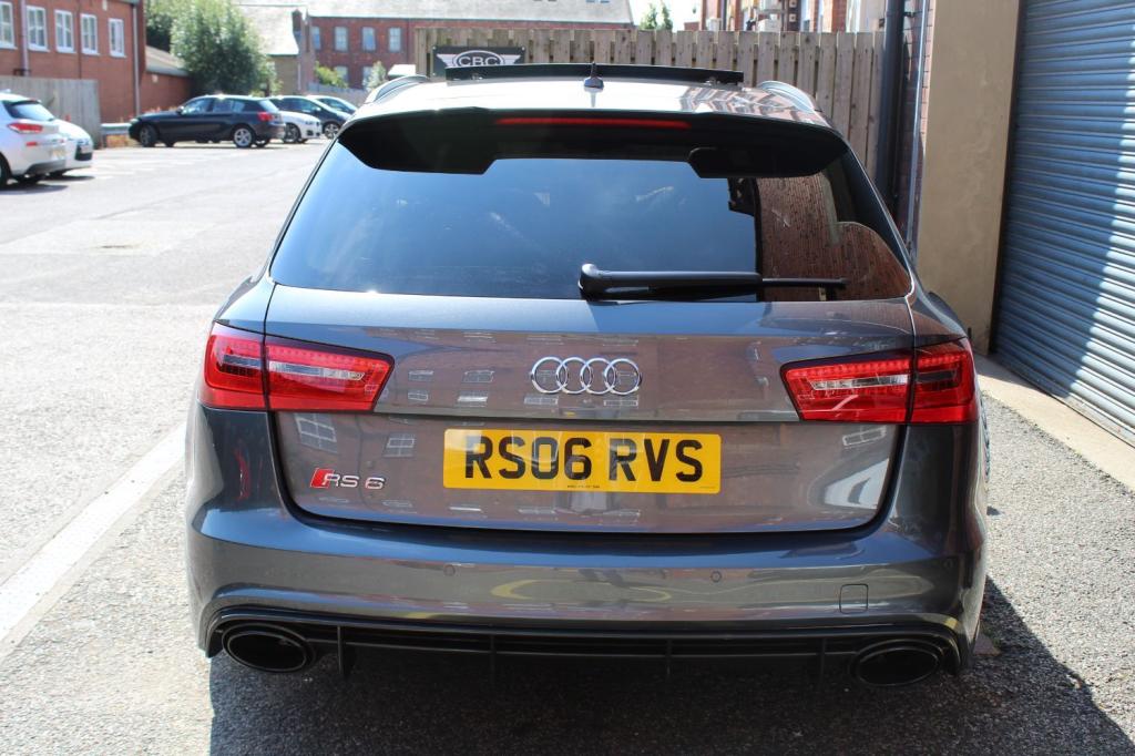AUDI RS6