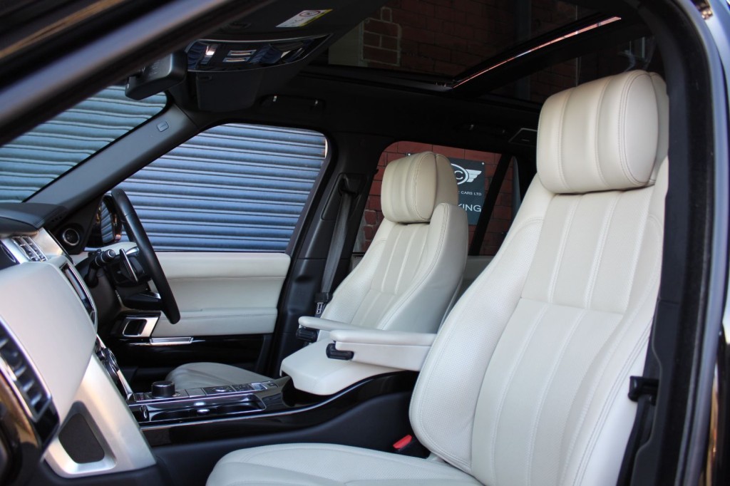LAND ROVER RANGE ROVER
