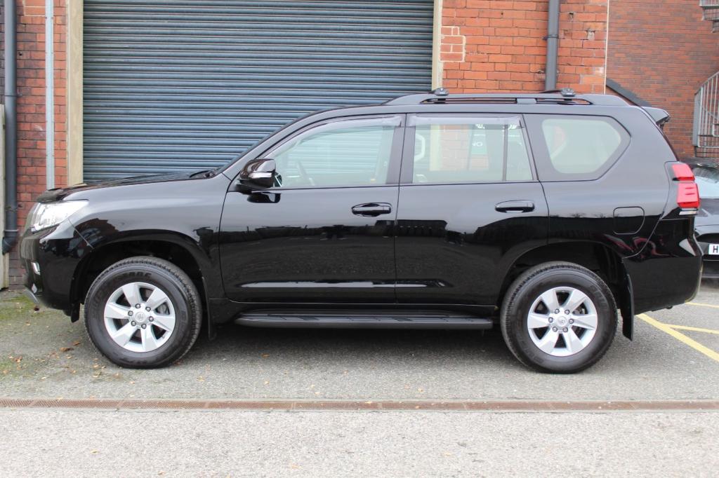 TOYOTA LAND CRUISER