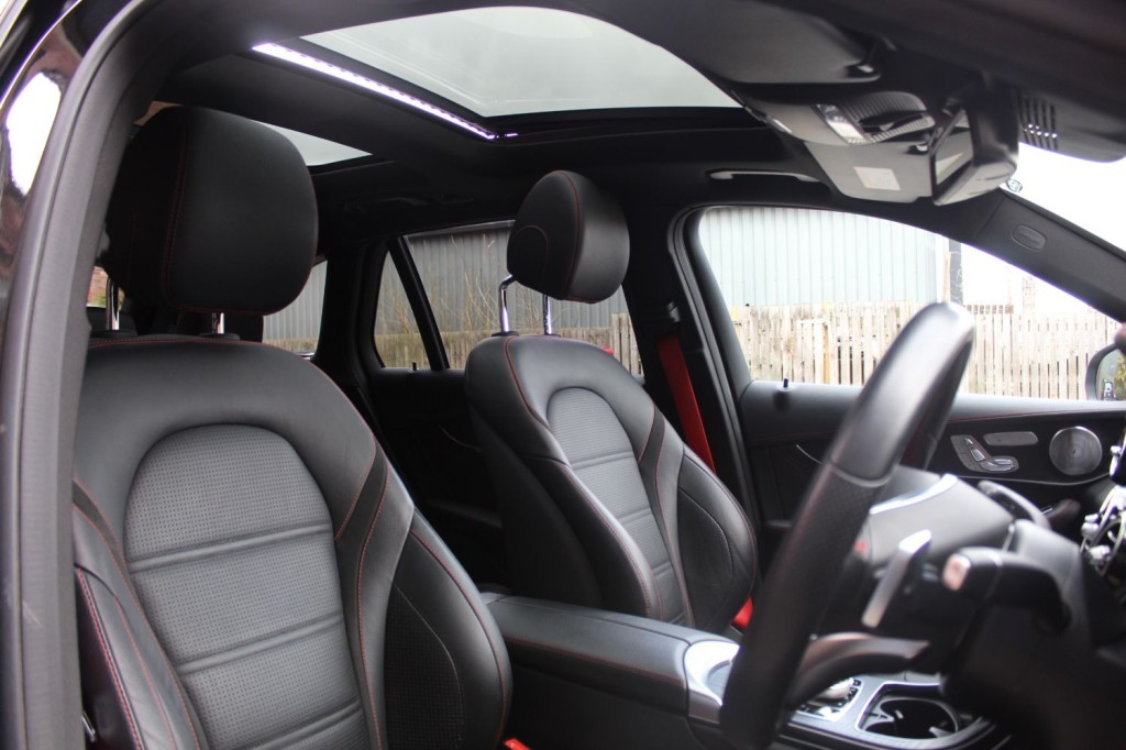 MERCEDES-BENZ GLC